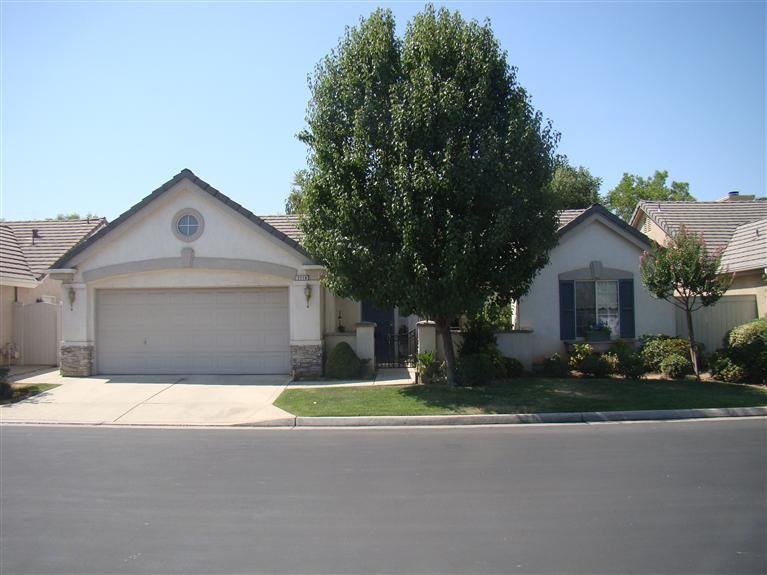 Front view of property