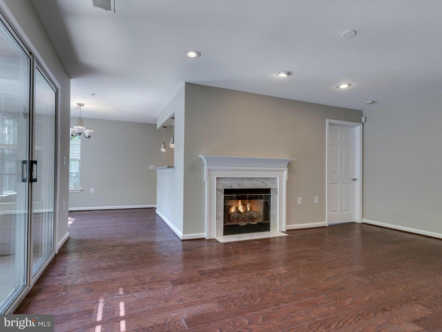 127 Timberbrook Ln unit 101, Gaithersburg, MD 20878 - photo 1