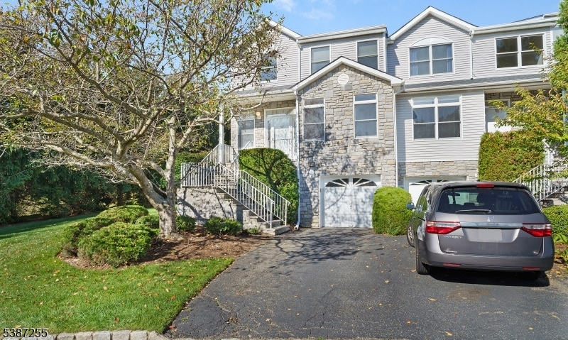 52 Wiley Ct, Morris Plains, NJ 07950 - photo 1