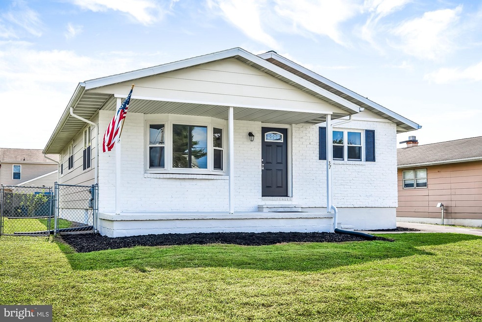 37 Fairground Ave, Taneytown, MD 21787 - photo 1