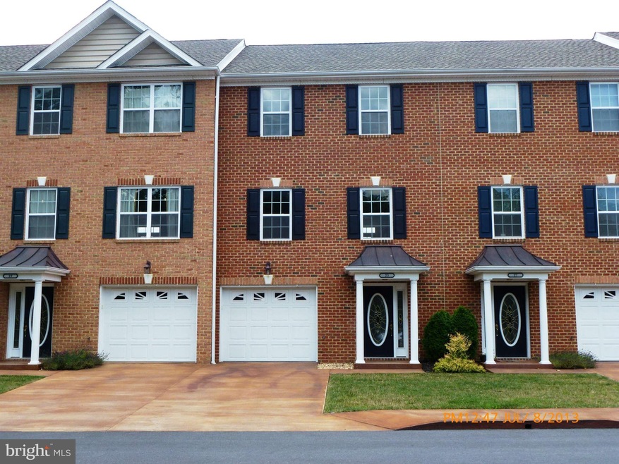 23 Babylonica Ct, Bunker Hill, WV 25413 - photo 1