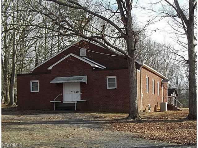 2437 Old Farmer Rd, Asheboro, NC 27205 - photo 1