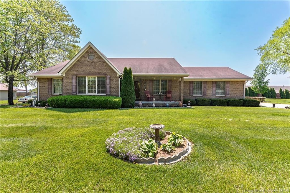 1820 Twinbrook Dr, Sellersburg, IN 47172 For Sale