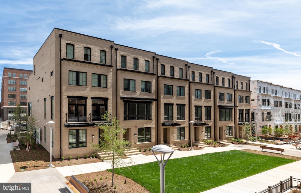 1889 Easterly Rd, Reston, VA 20190 - photo 1