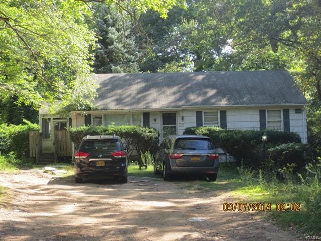 37 Dolson Rd, Monsey, NY 10952 - photo 1