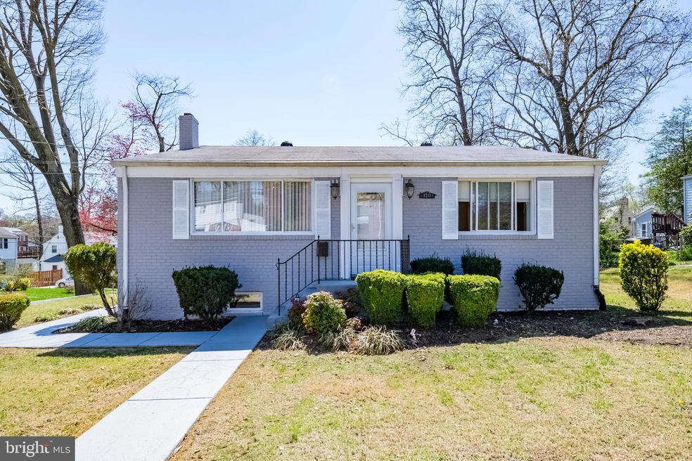 1311 Erskine St, Takoma Park, MD 20912 - photo 1