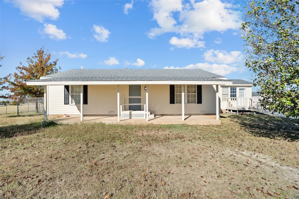 7624 County Road 916, Godley, TX 76044 - photo 1