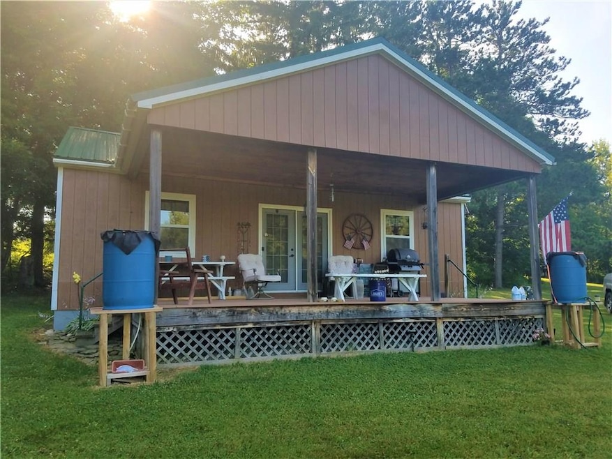 Amazing front porch with no maintenance trecks