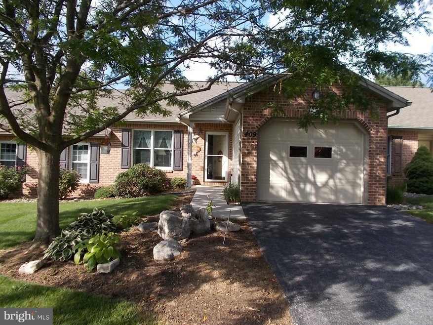 409 Deborah Ct, Chambersburg, PA 17201 - photo 1