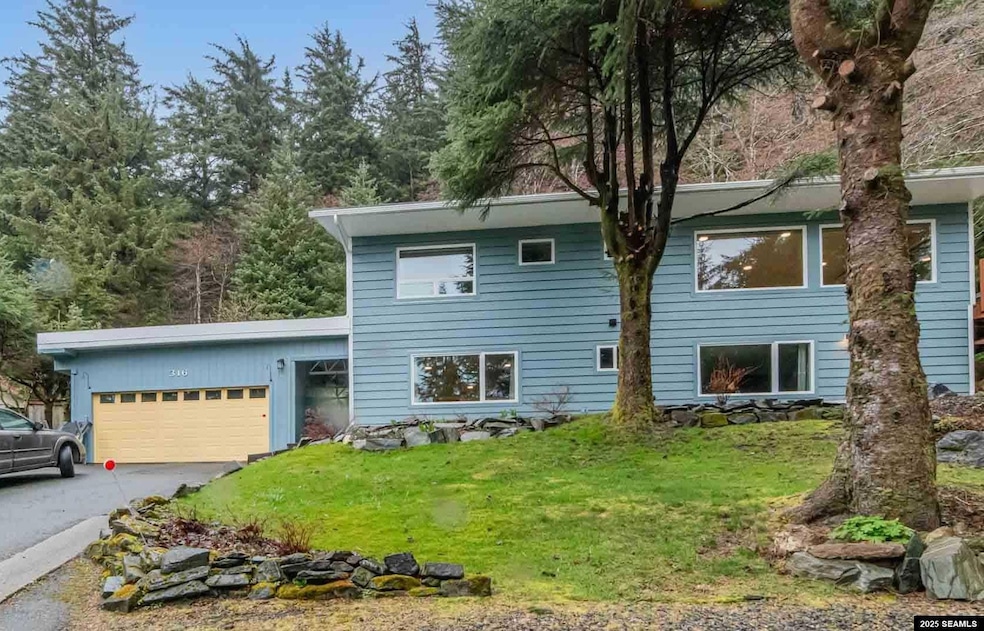 For Sale $699,500 • Co-Listing Agent