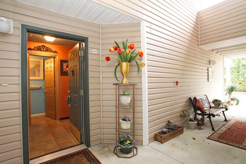 2001 120th Place SE unit 8-106, Everett, WA 98208 - photo 1