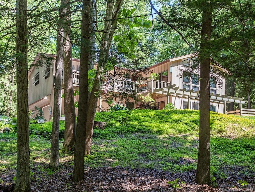 25 Holiday Point Rd, Sherman, CT 06784 - photo 1