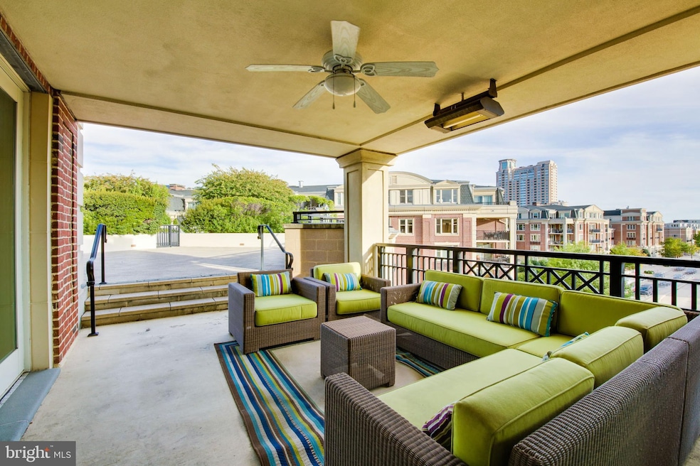 The Ritz-Carlton Residences, Baltimore, MD 21230 - photo 1