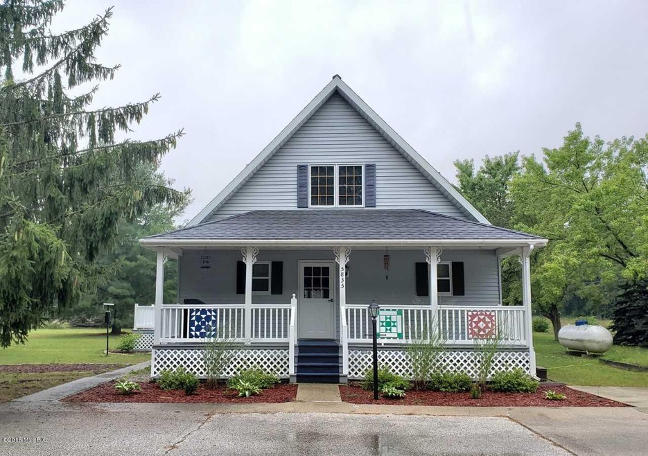5835 E River