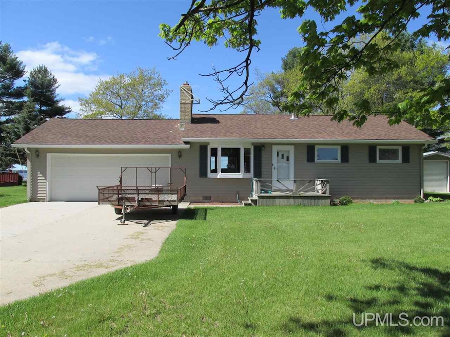8161 Garth Point Ln, Rapid River, MI 49878 - photo 1