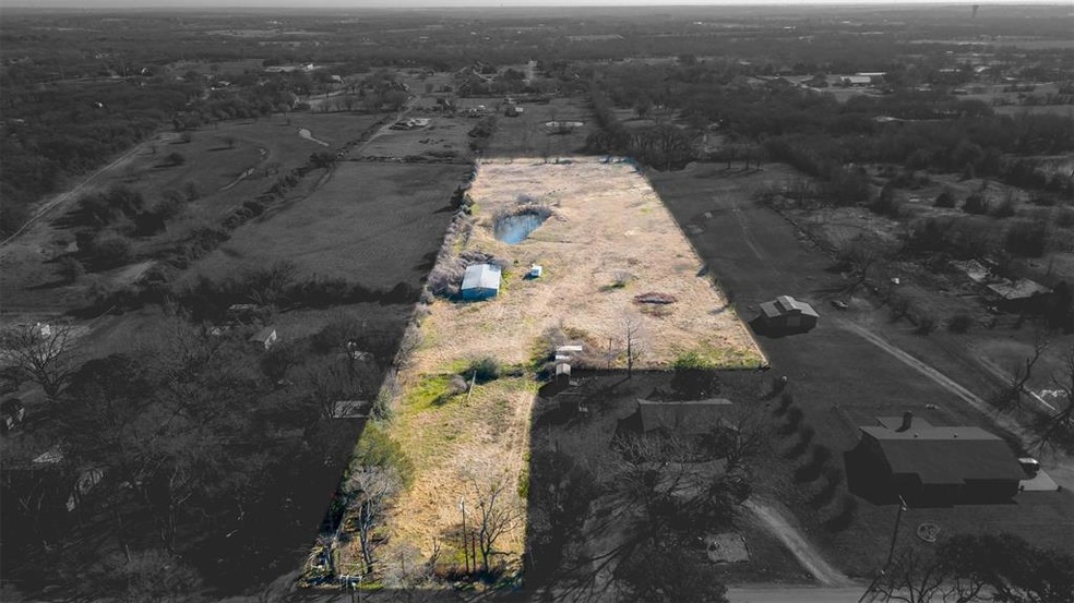 312 Gregory St, Joshua, TX 76058 - photo 1