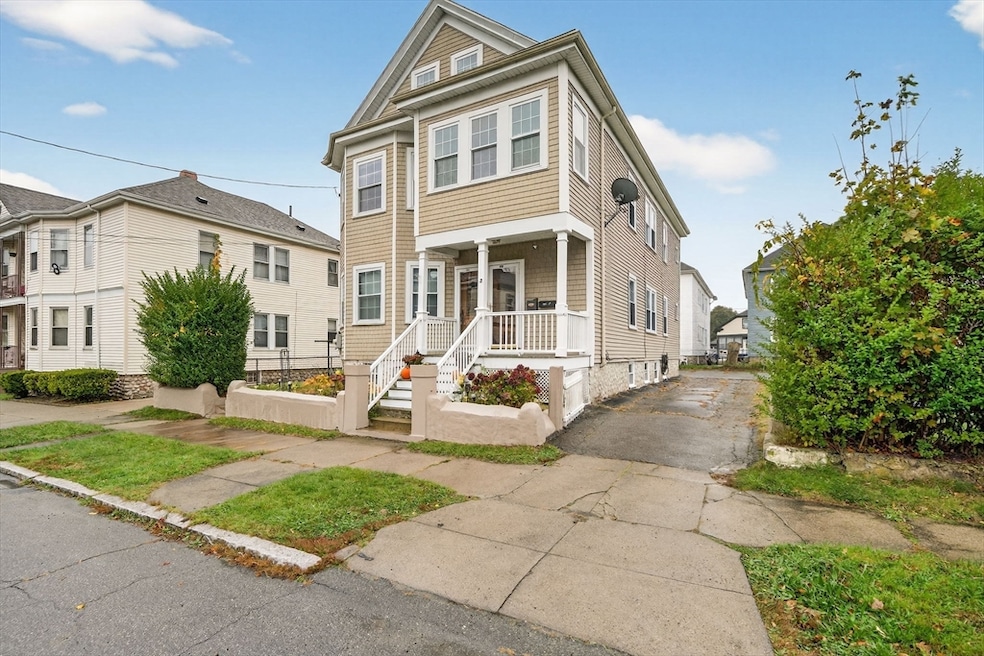 Pending $650,000 • Co-Listing Agent