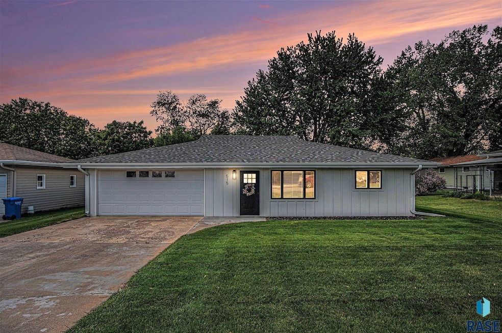 For Sale $279,900 • Co-Listing Agent
