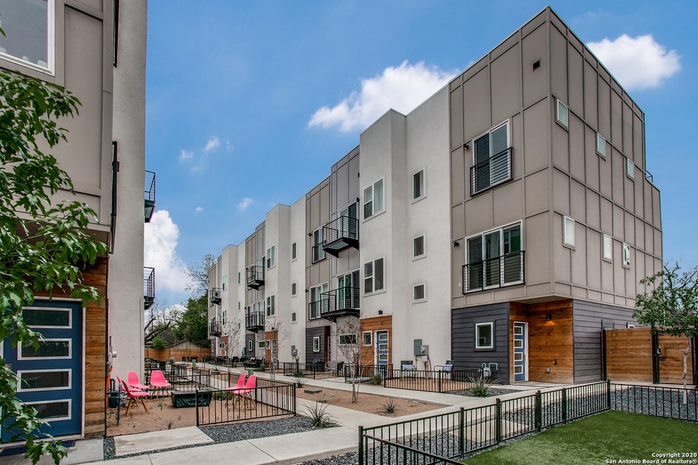 811 E Elmira St unit 14, San Antonio, TX 78212 - photo 1