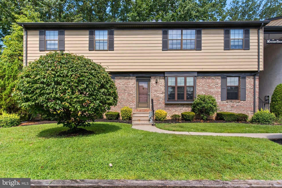 2 Matthew Thornton Bldg unit 3, Blackwood, NJ 08012 - photo 1