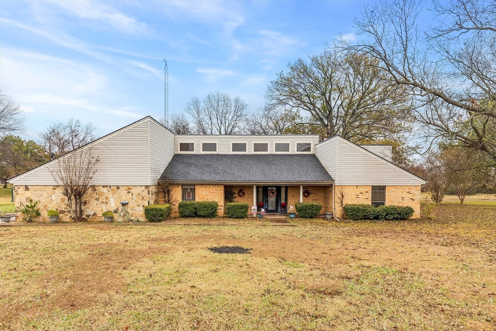 130 Merriman Pkwy, Sherman, TX 75090 - photo 1