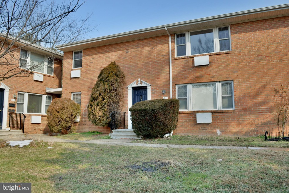 110 The Orchard unit J, East Windsor, NJ 08512 - photo 1