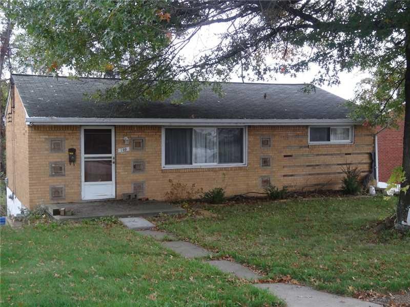 Exterior Front. Great starter home or investment opportunity!