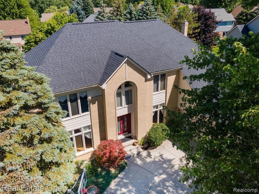 3620 Aynsley Dr, Rochester Hills, MI 48306 - photo 1