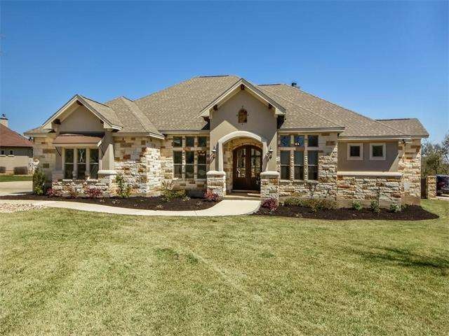 Beautiful single story custom home on a 1.03 acre lot. Upgraded Cueva mix stone on the exterior and interior.