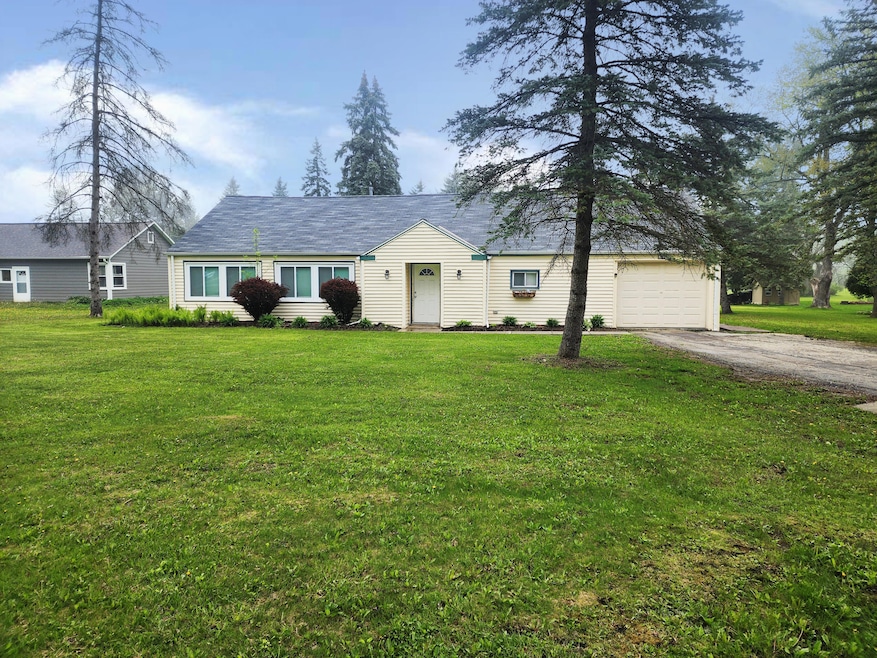 14220 Ranch Rd, Brookfield, WI 53005 - photo 1