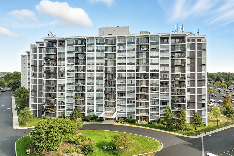 8815 W Golf Rd unit 6D, Niles, IL 60714 - photo 1