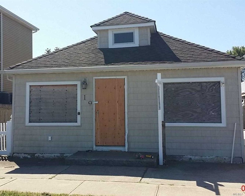 19 Deal Rd, Island Park, NY 11558 - photo 1