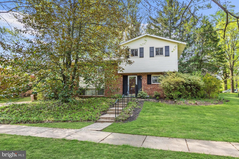 630 Muriel St, Rockville, MD 20852 - photo 1