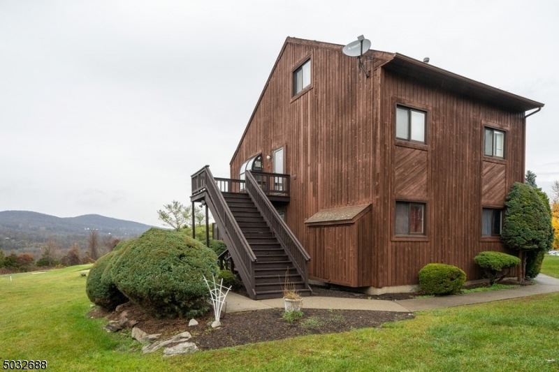 6 Le Touquet unit 9, Vernon, NJ 07462 - photo 1