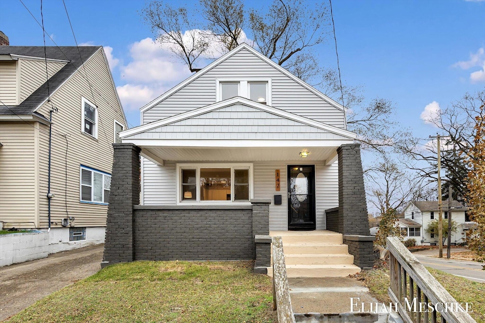 142 Withey St SW, Grand Rapids, MI 49507 - photo 1