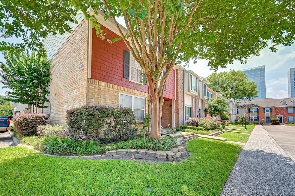 1639 W Sam Houston Pkwy S, Houston, TX 77042 - photo 1