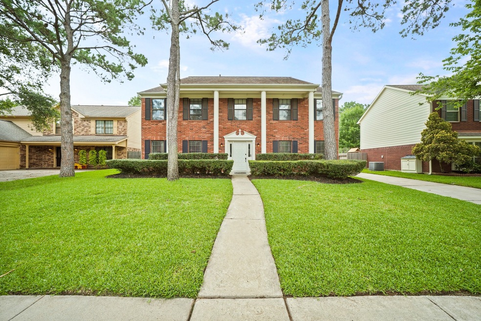 16902 Elmwood Glen Ct, Houston, TX 77095 - photo 1