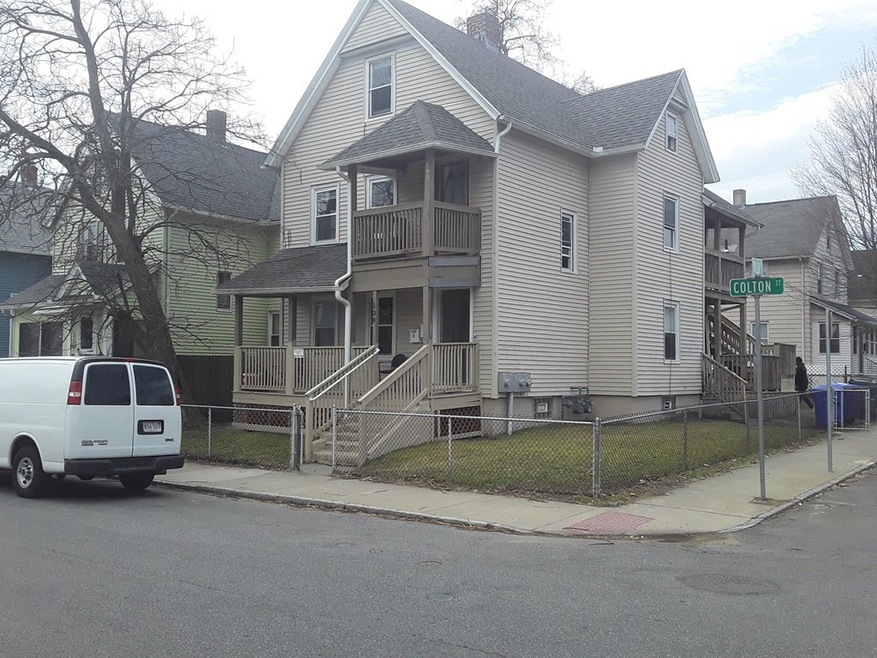 138 Colton St, Springfield, MA 01109 - photo 1