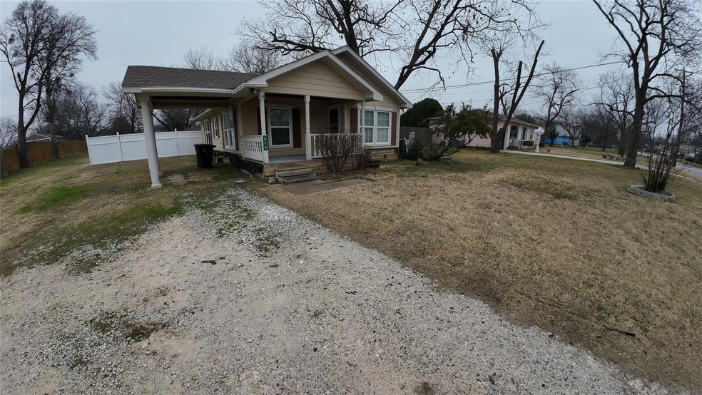 414 Woodard Ave, Cleburne, TX 76033 - photo 1