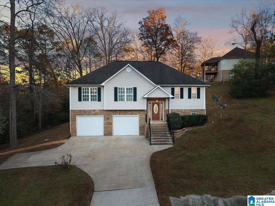 33 Oakbrook Cir, Cleveland, AL 35049 - photo 1