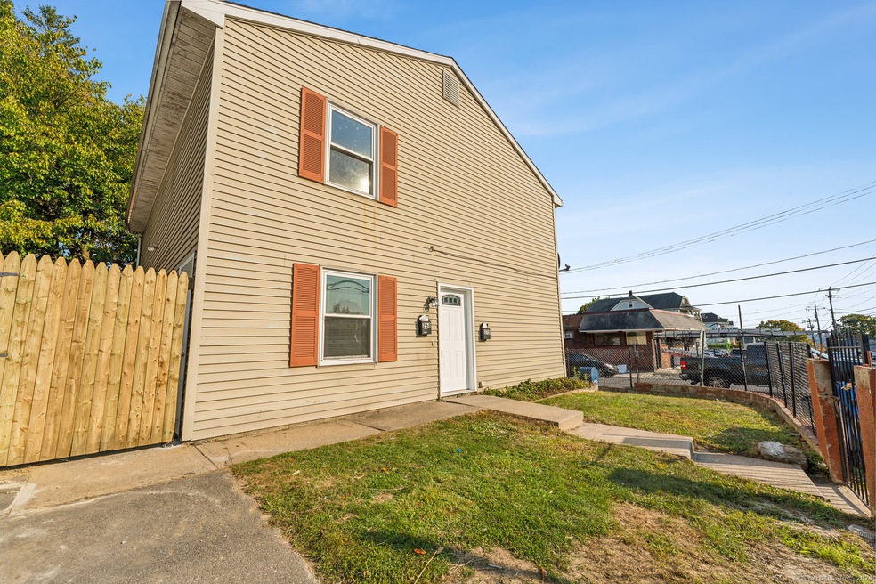 268 Hill St unit A, Waterbury, CT 06704 - photo 1