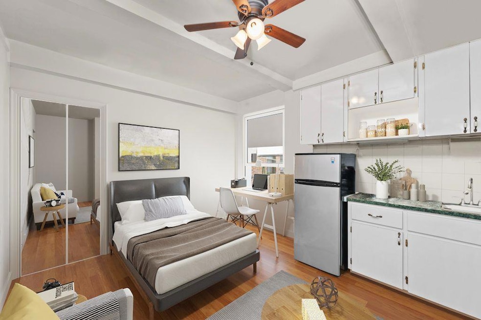 The Whitby unit 403A, New York, NY 10036 - photo 1