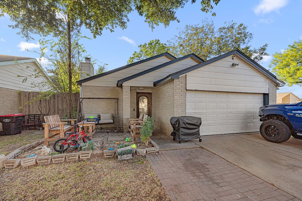 7635 Log Cradle Dr, Houston, TX 77041 - photo 1