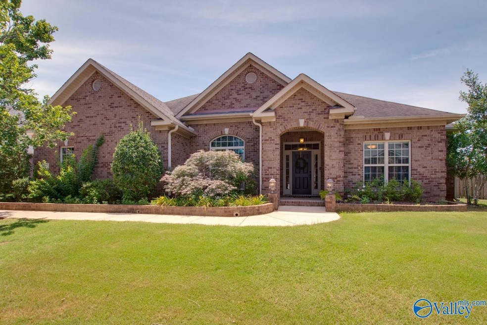 Welcome to wonderful living - built in 2011, this impressive abode is one you'll want to see!
