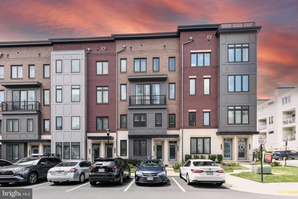 43185 Mongold Square, Ashburn, VA 20148 - photo 1