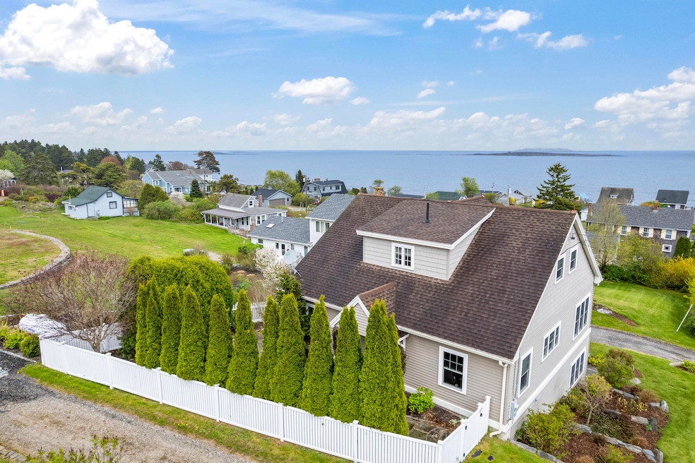 27 Oceanside Rd_102 (1)