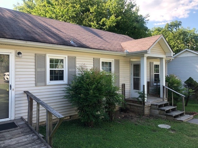 129 Carlisle Ave, Shelbyville, TN 37160 - photo 1