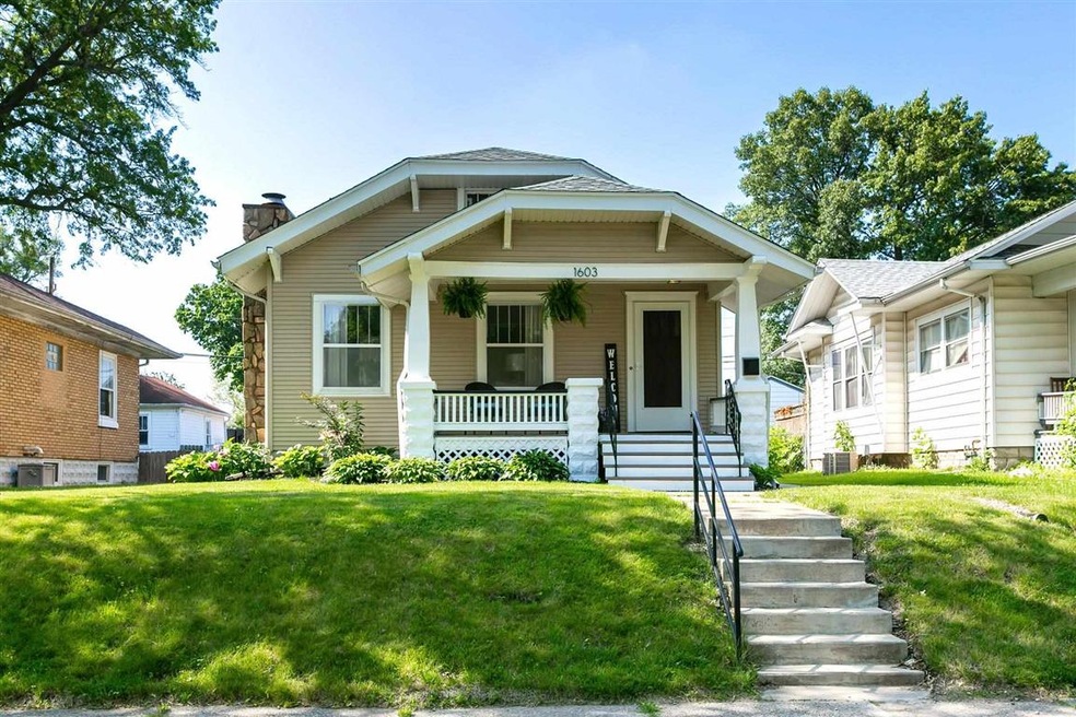 1603 Elm St, Davenport, IA 52803 - photo 1
