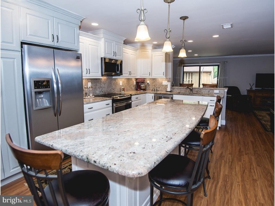 308 Albans Ct, Malvern, PA 19355 - photo 1