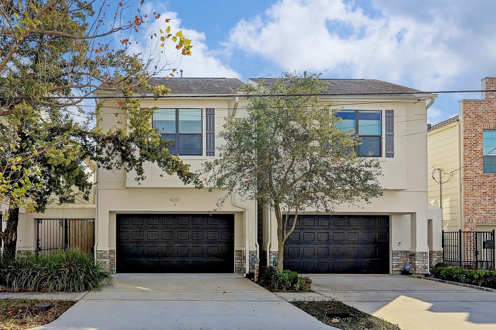 4207 Koehler St unit A, Houston, TX 77007 - photo 1